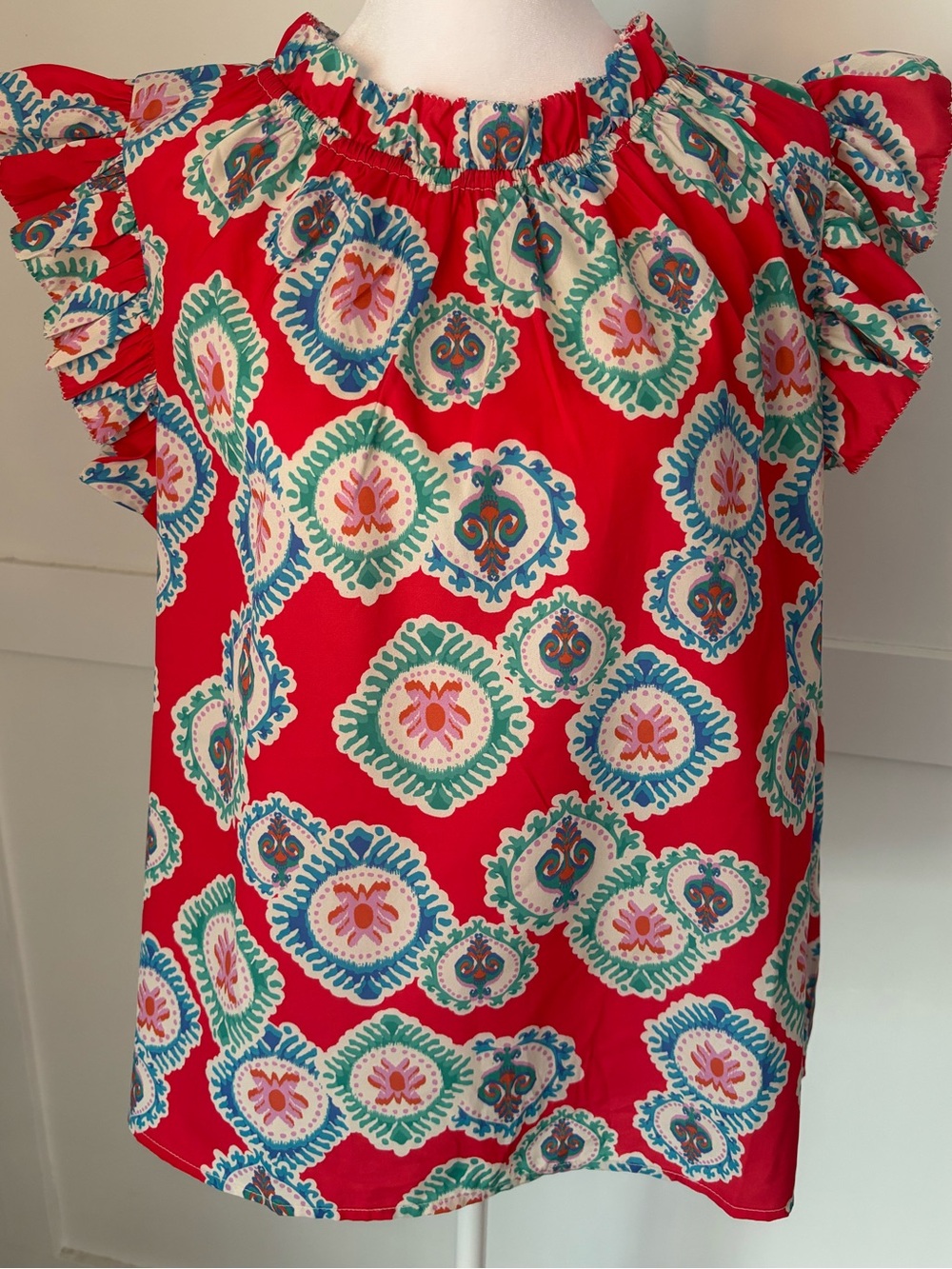 THML Red Medallion Print Ruffle Sleeve Blouse size medium